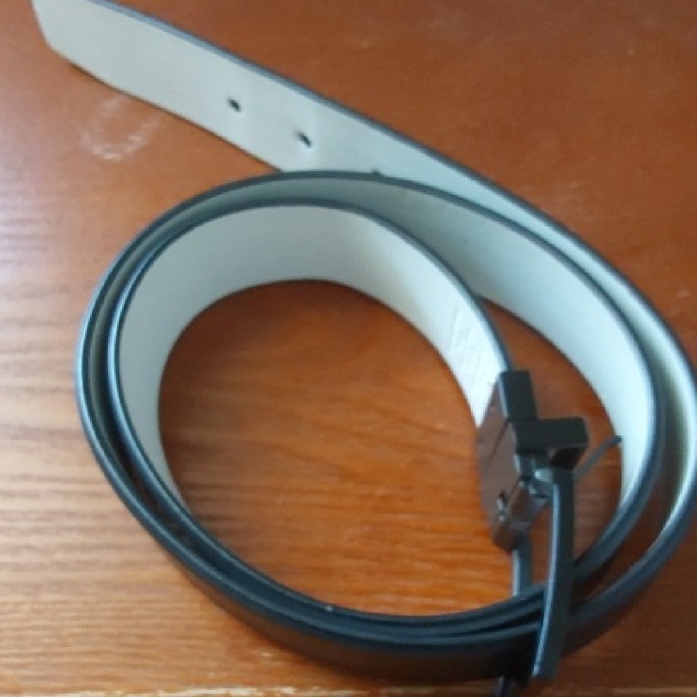 Guess Black and White Men's Belt